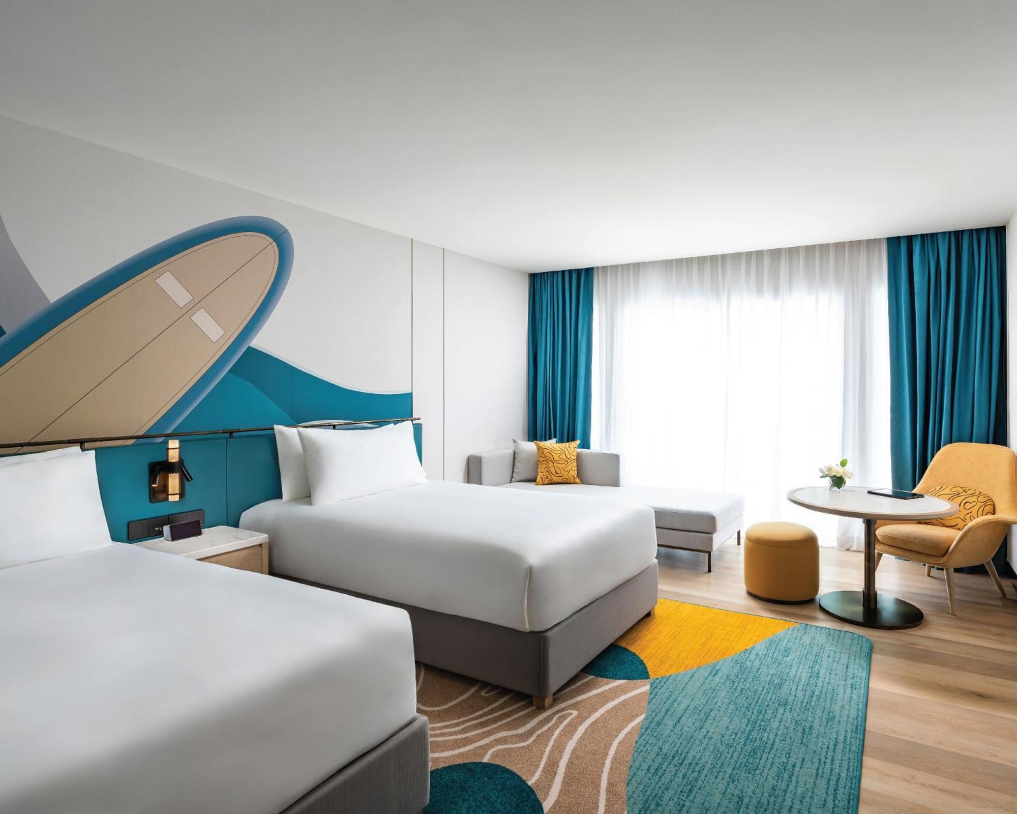 Курортный комплекс M Social Phuket Patong